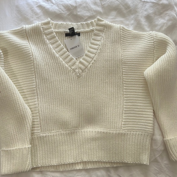 Forever 21 NWT S Cream Chunky Knit Sweater - Picture 1 of 3